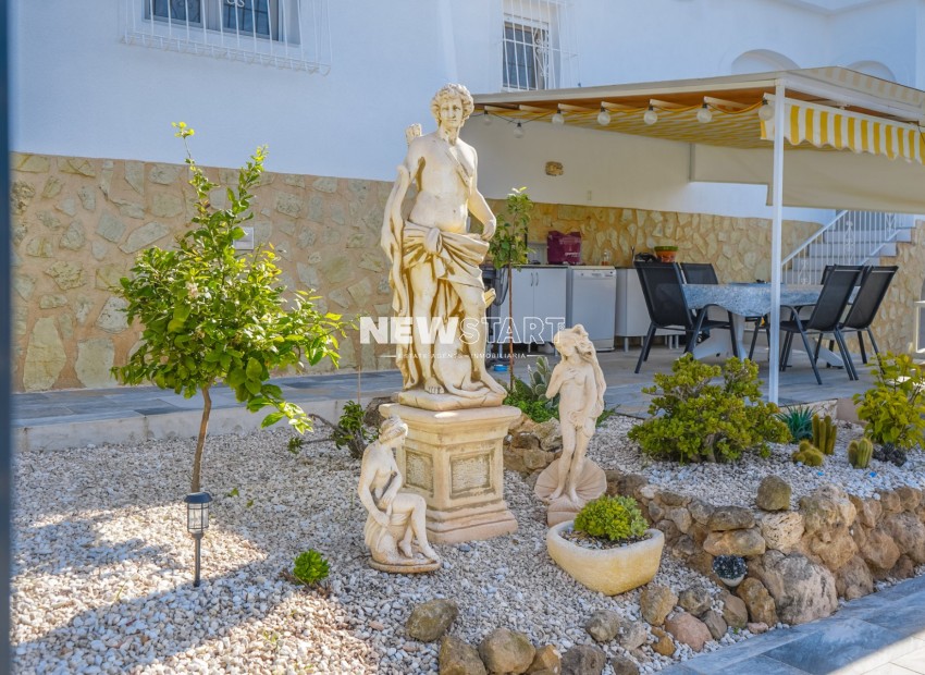 Resale - Detached - La Marina - Urb. La Marina