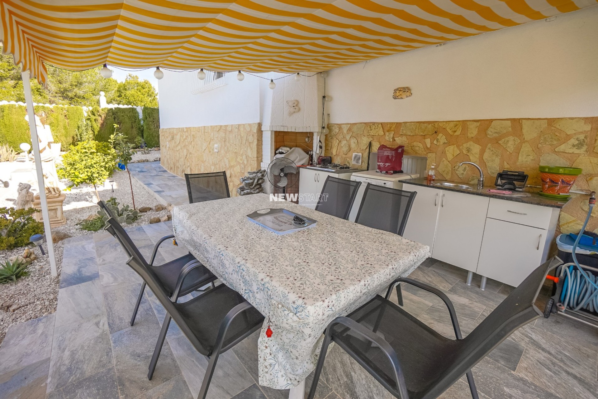 Resale - Detached - La Marina - Urb. La Marina