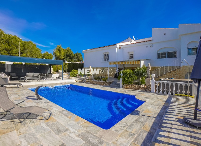 Resale - Detached - La Marina - Urb. La Marina