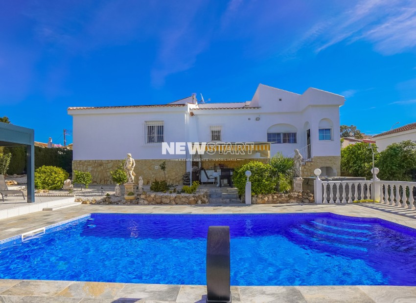 Resale - Detached - La Marina - Urb. La Marina