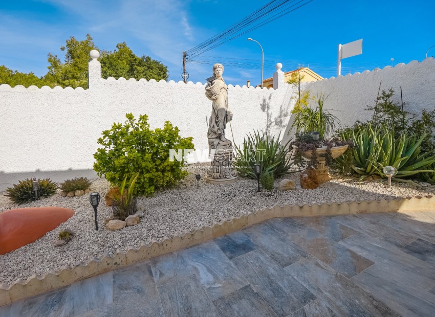 Resale - Detached - La Marina - Urb. La Marina