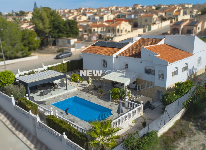 Resale - Detached - La Marina - Urb. La Marina