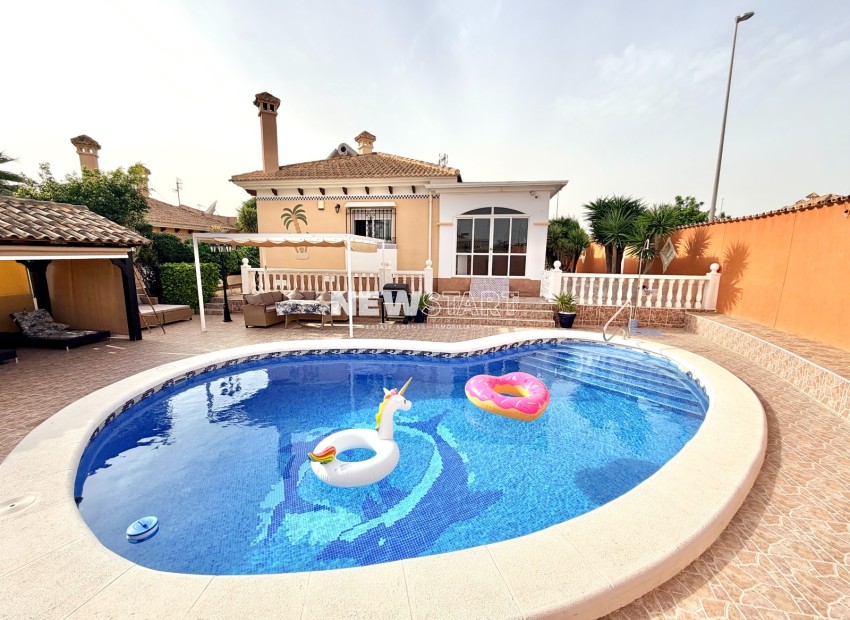 Resale - Detached - La Marina - Urb. La Marina