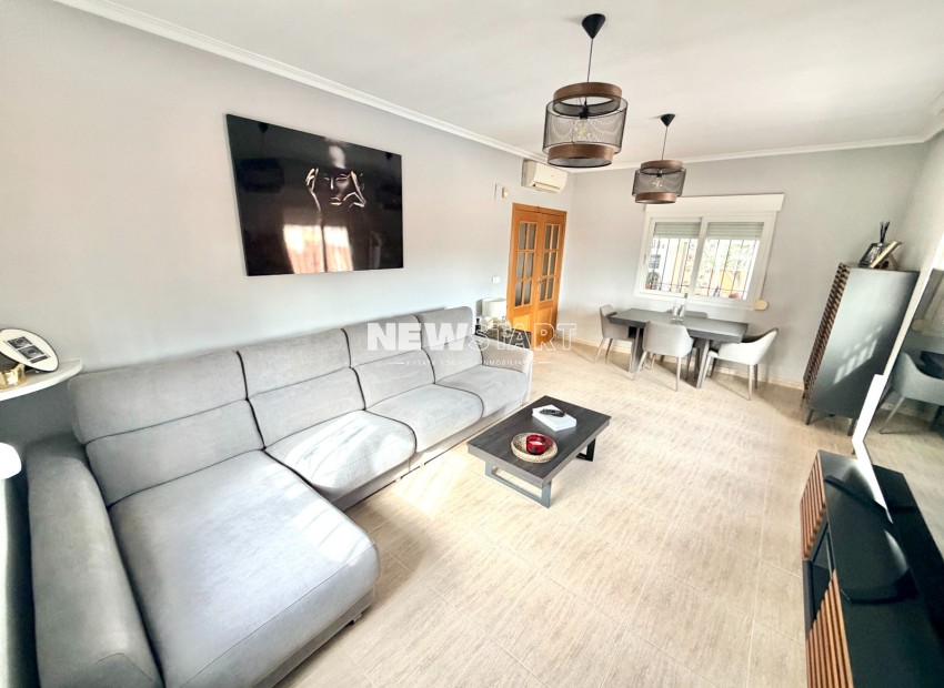 Resale - Detached - La Marina - Urb. La Marina