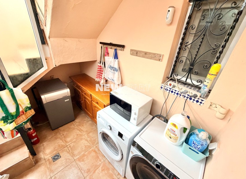 Resale - Detached - La Marina - Urb. La Marina