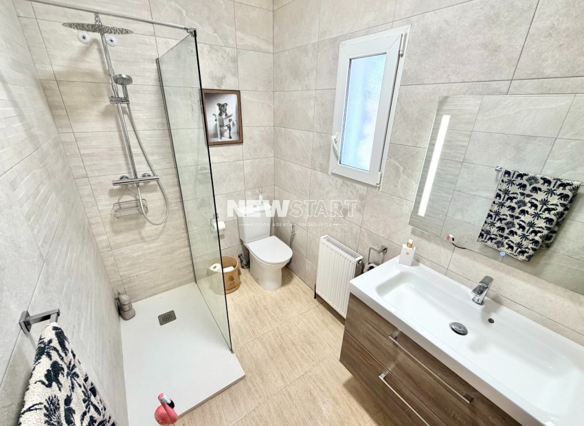 Resale - Detached - La Marina - Urb. La Marina