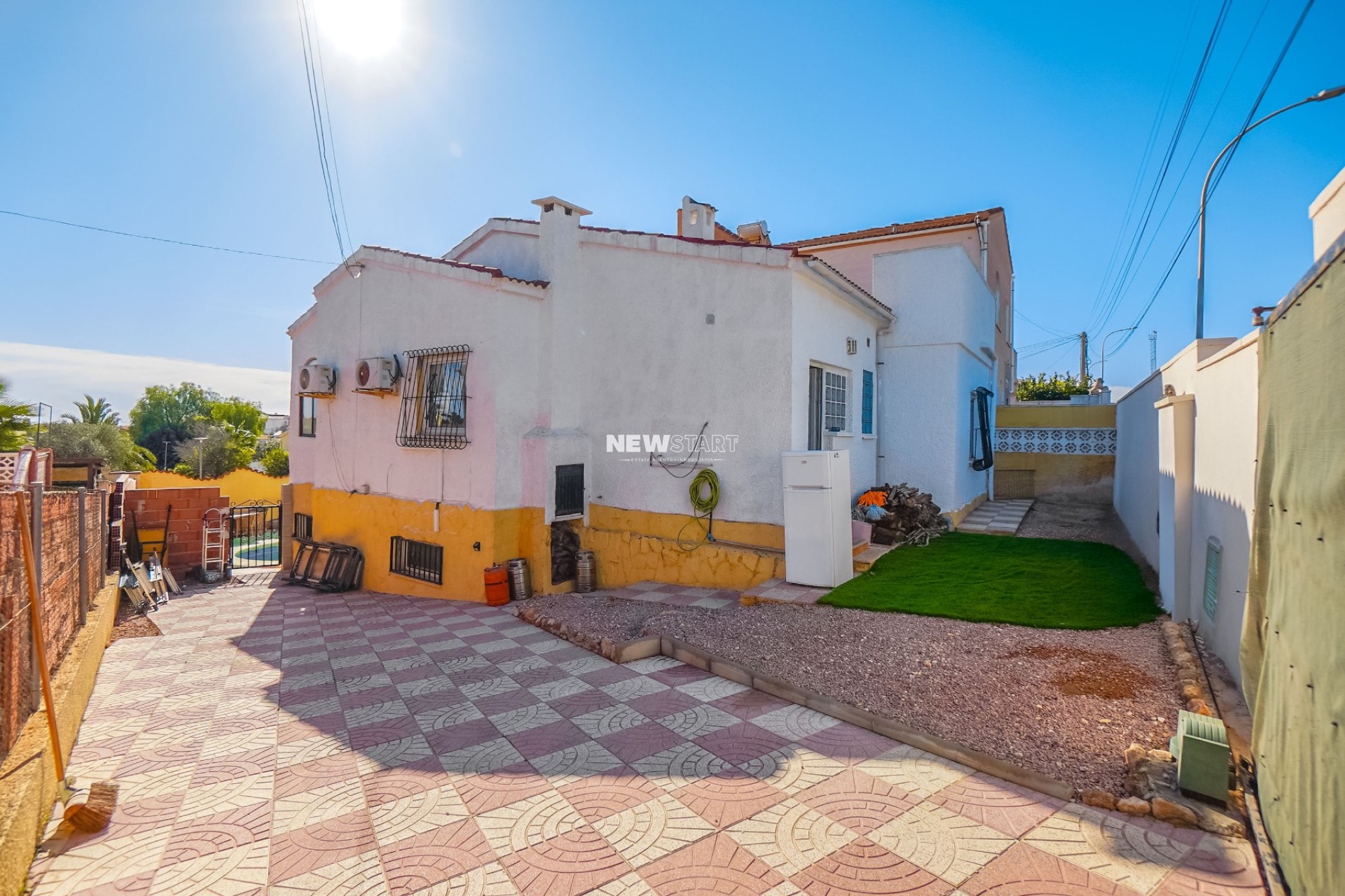 Resale - Detached - La Marina - Urb. La Marina