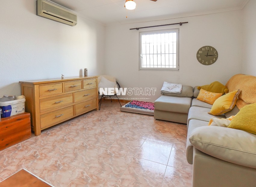 Resale - Detached - La Marina - Urb. La Marina