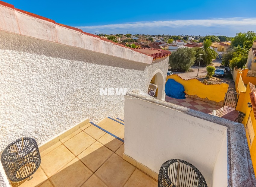 Resale - Detached - La Marina - Urb. La Marina