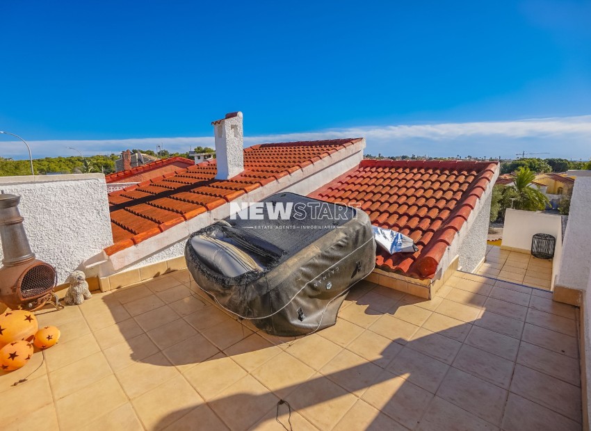 Resale - Detached - La Marina - Urb. La Marina