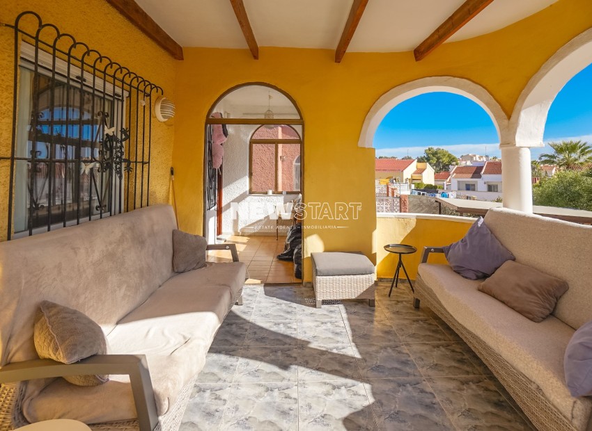 Resale - Detached - La Marina - Urb. La Marina