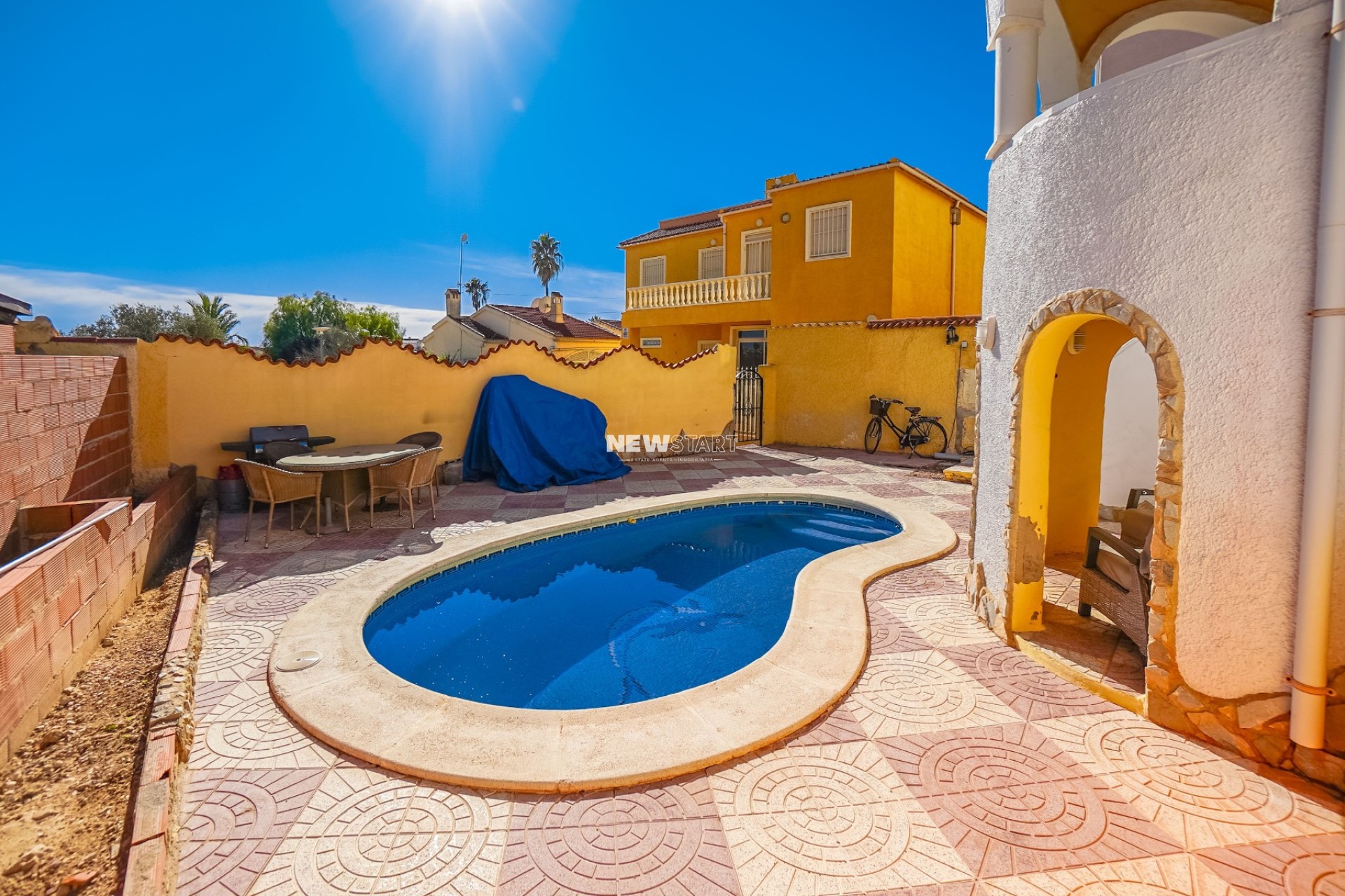 Resale - Detached - La Marina - Urb. La Marina