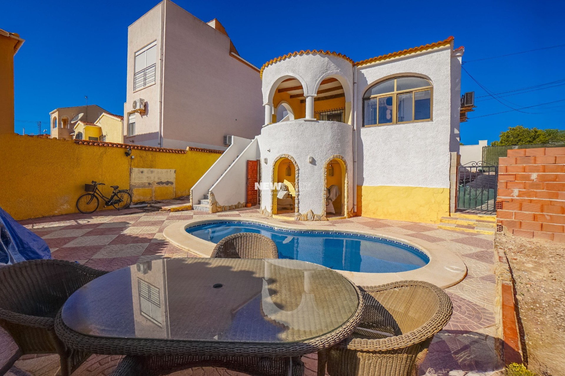 Resale - Detached - La Marina - Urb. La Marina