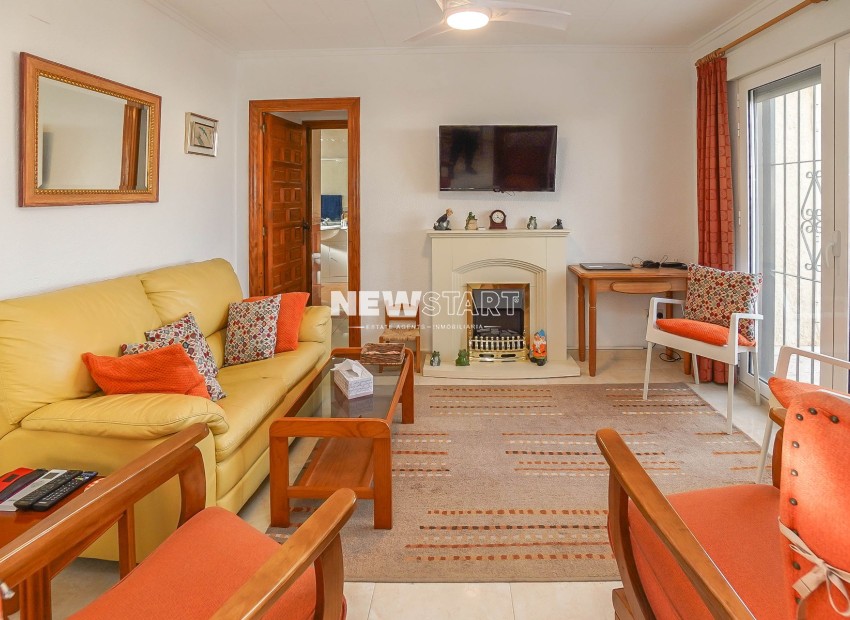 Resale - Detached - La Marina - Urb. La Marina