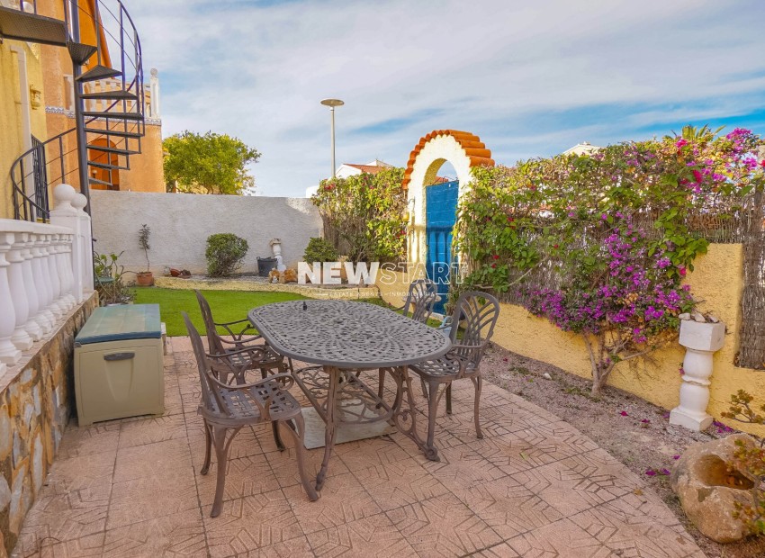 Resale - Detached - La Marina - Urb. La Marina