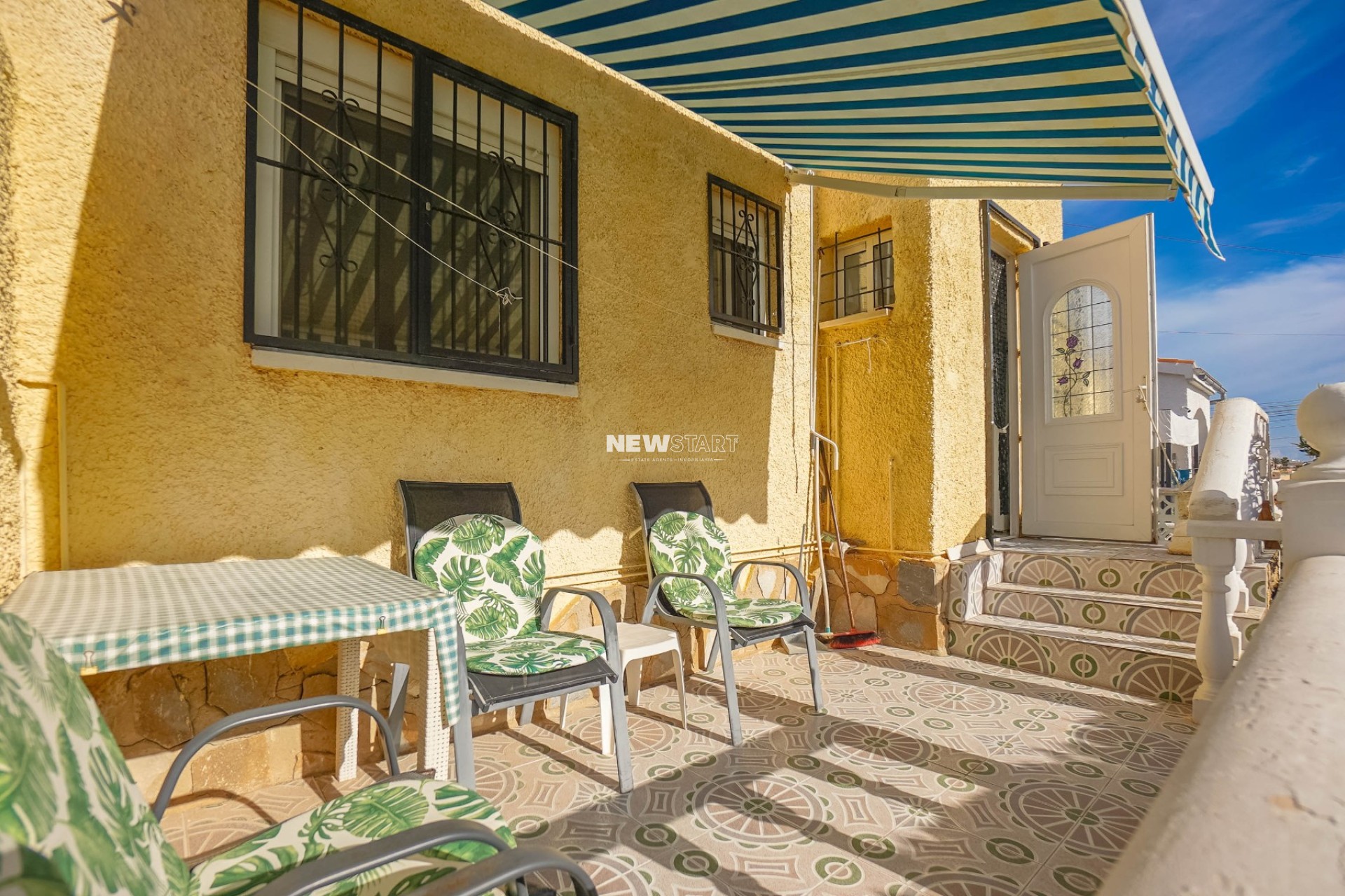 Resale - Detached - La Marina - Urb. La Marina