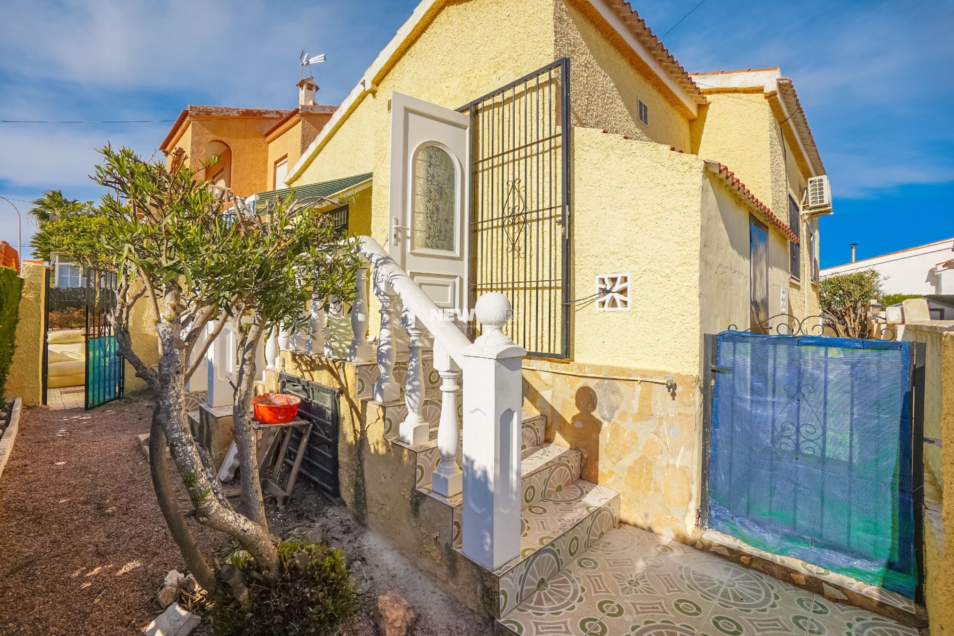 Resale - Detached - La Marina - Urb. La Marina