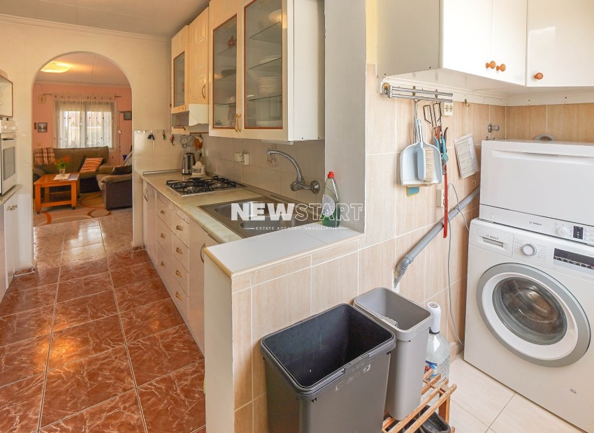 Resale - Detached - La Marina - Urb. La Marina