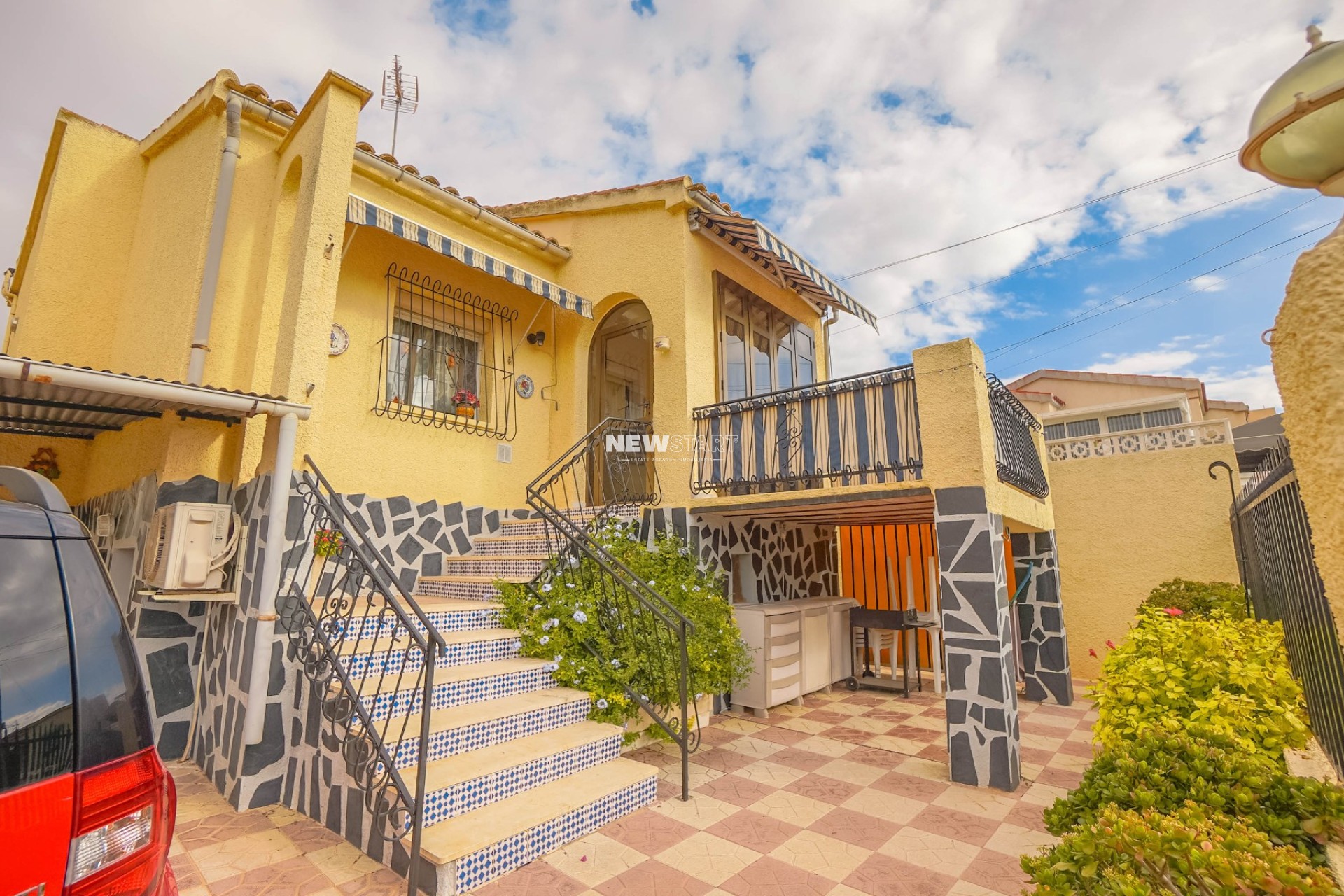 Resale - Detached - La Marina - Urb. La Marina