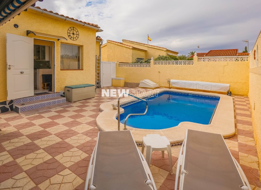 Resale - Detached - La Marina - Urb. La Marina