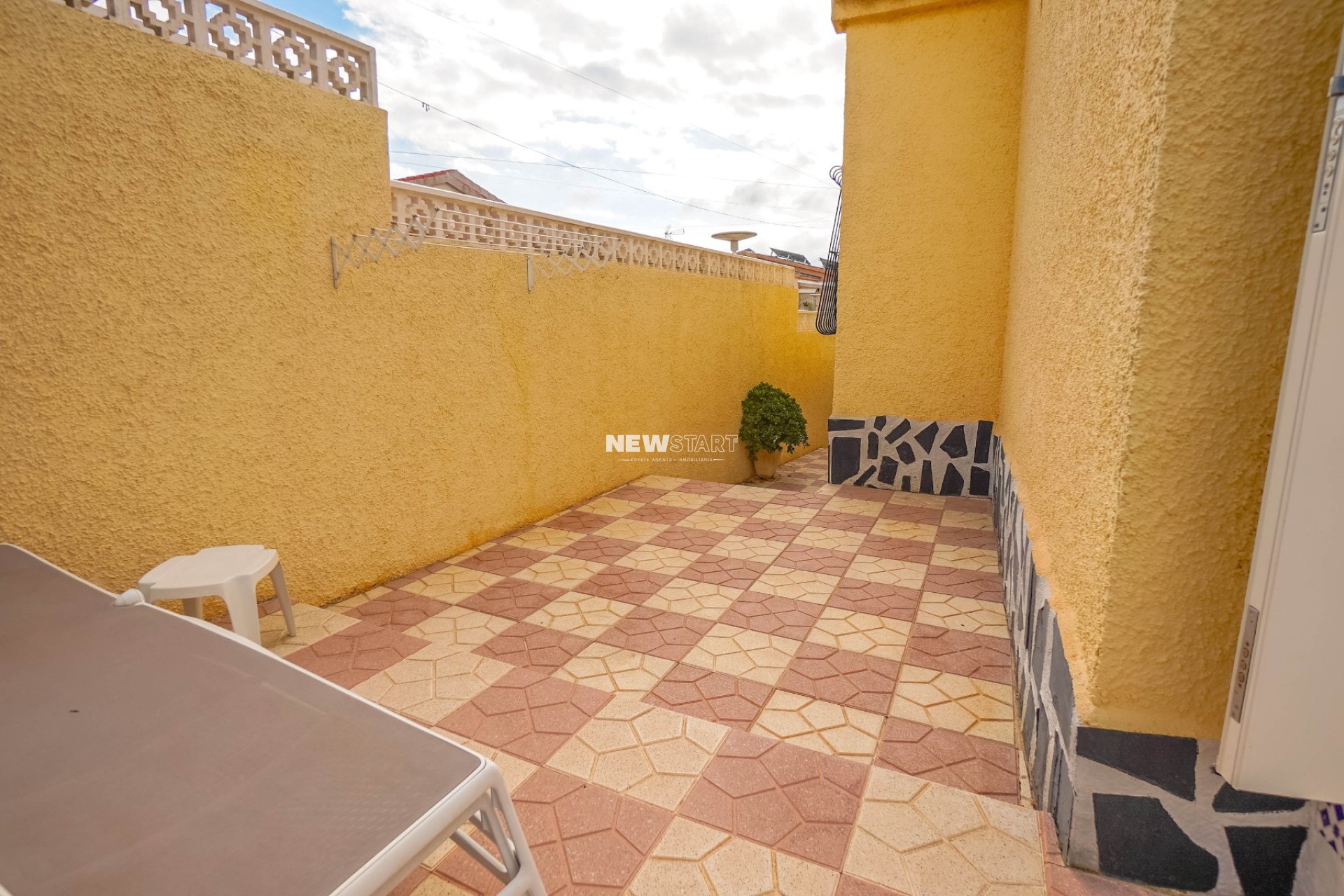 Resale - Detached - La Marina - Urb. La Marina