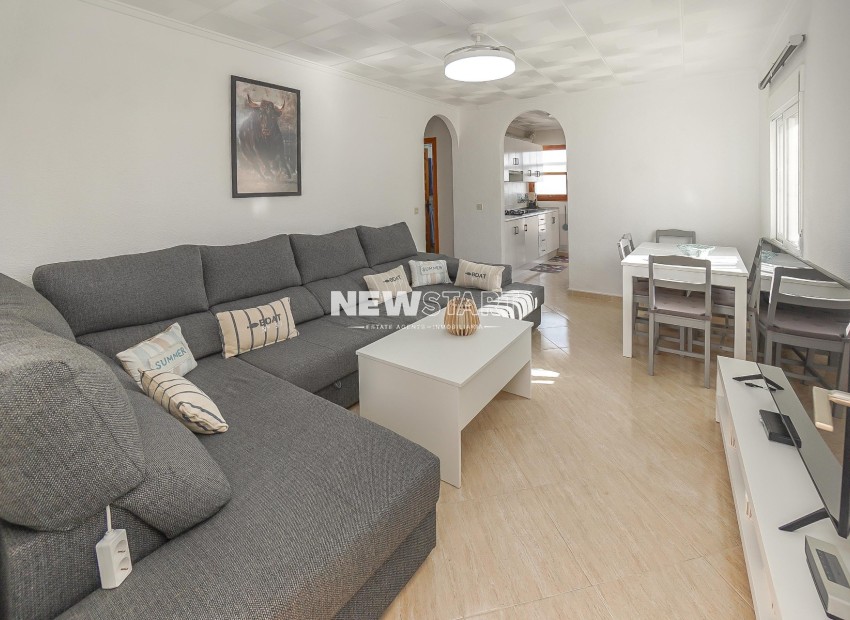 Resale - Detached - La Marina - Urb. La Marina