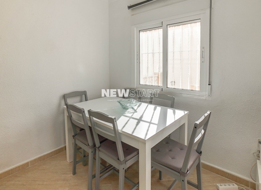 Resale - Detached - La Marina - Urb. La Marina