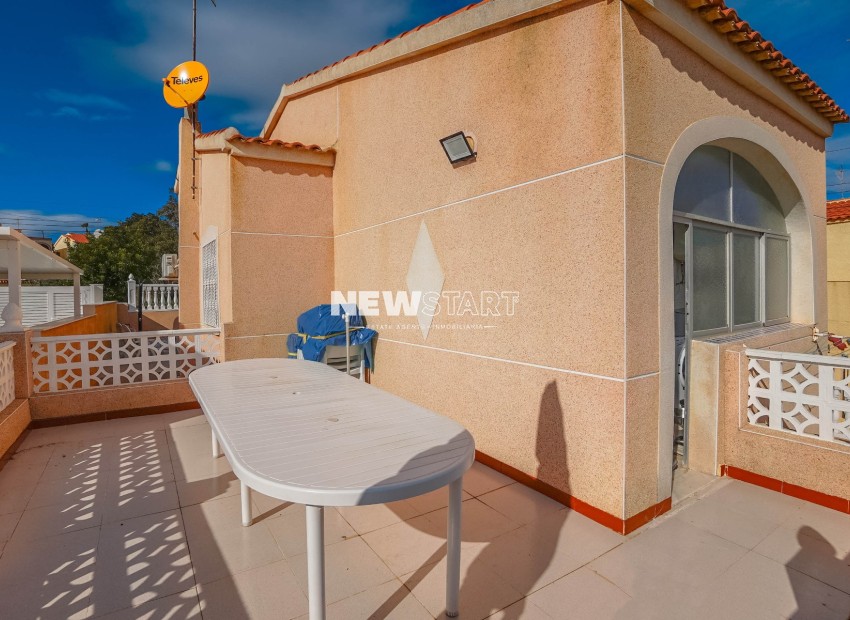 Resale - Detached - La Marina - Urb. La Marina