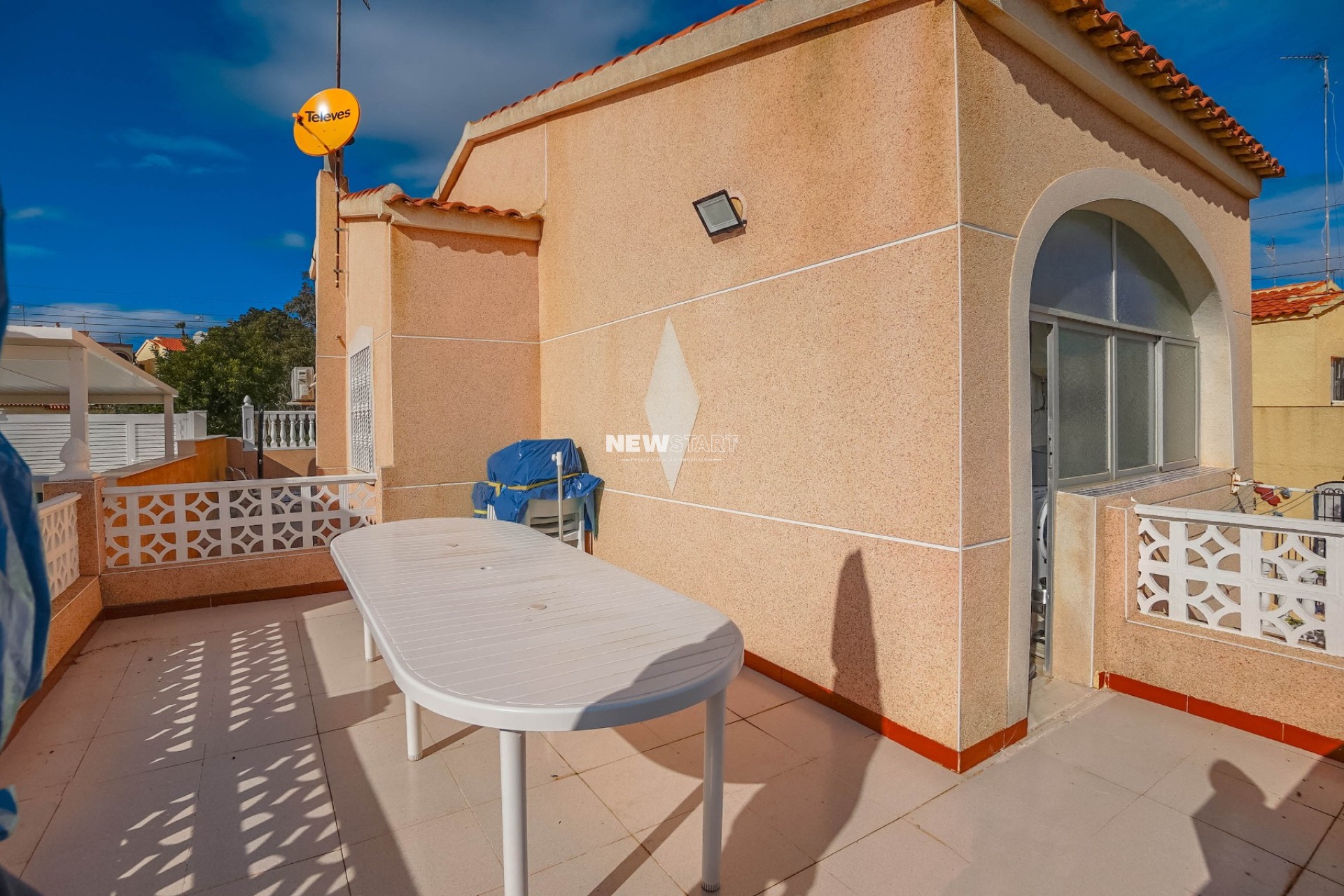 Resale - Detached - La Marina - Urb. La Marina