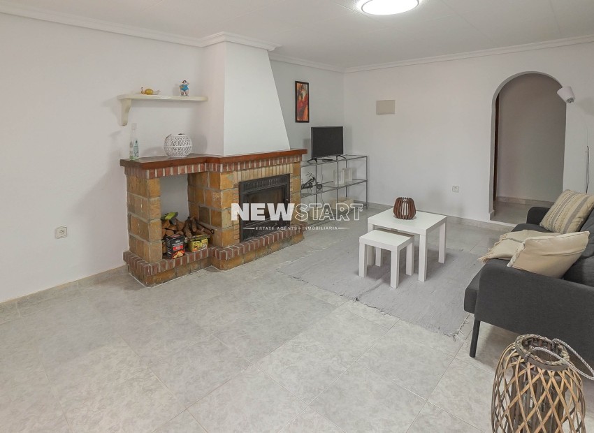 Resale - Detached - La Marina - Urb. La Marina