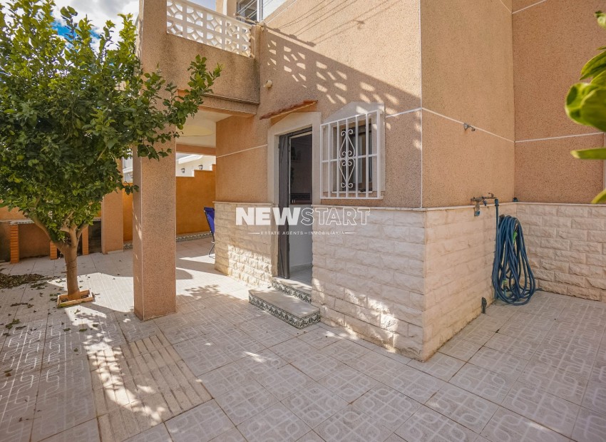 Resale - Detached - La Marina - Urb. La Marina