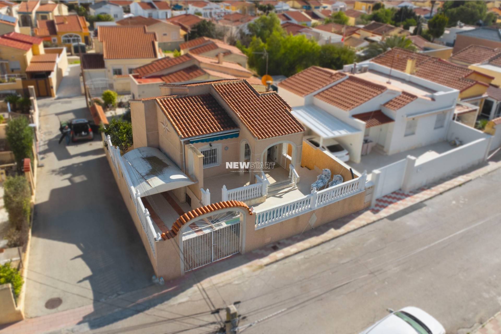 Resale - Detached - La Marina - Urb. La Marina