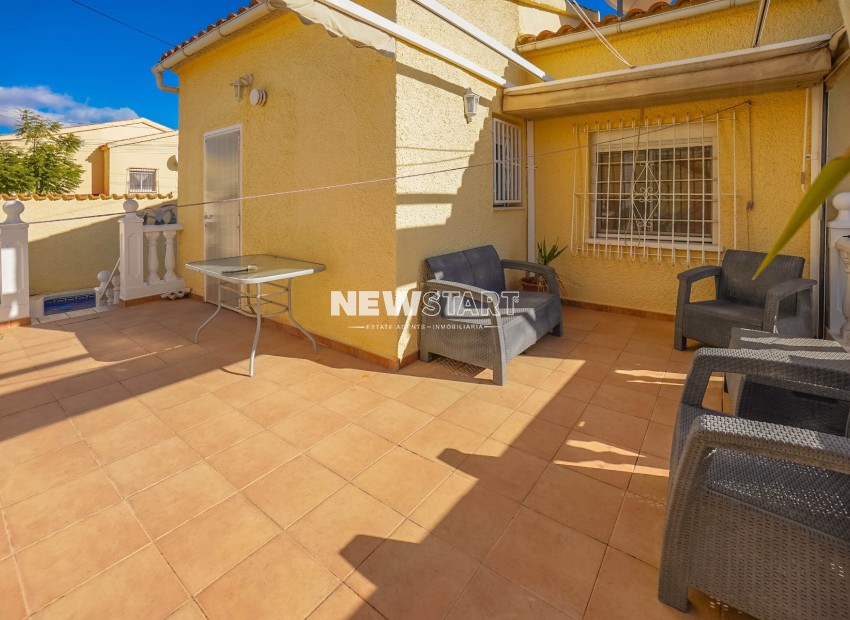 Resale - Detached - La Marina - Urb. La Marina