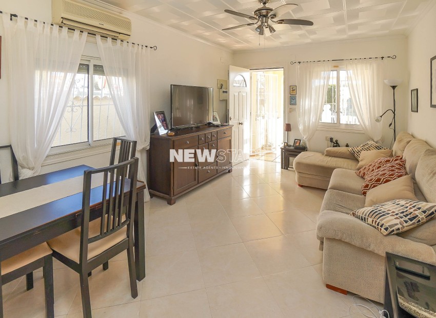 Resale - Detached - La Marina - Urb. La Marina