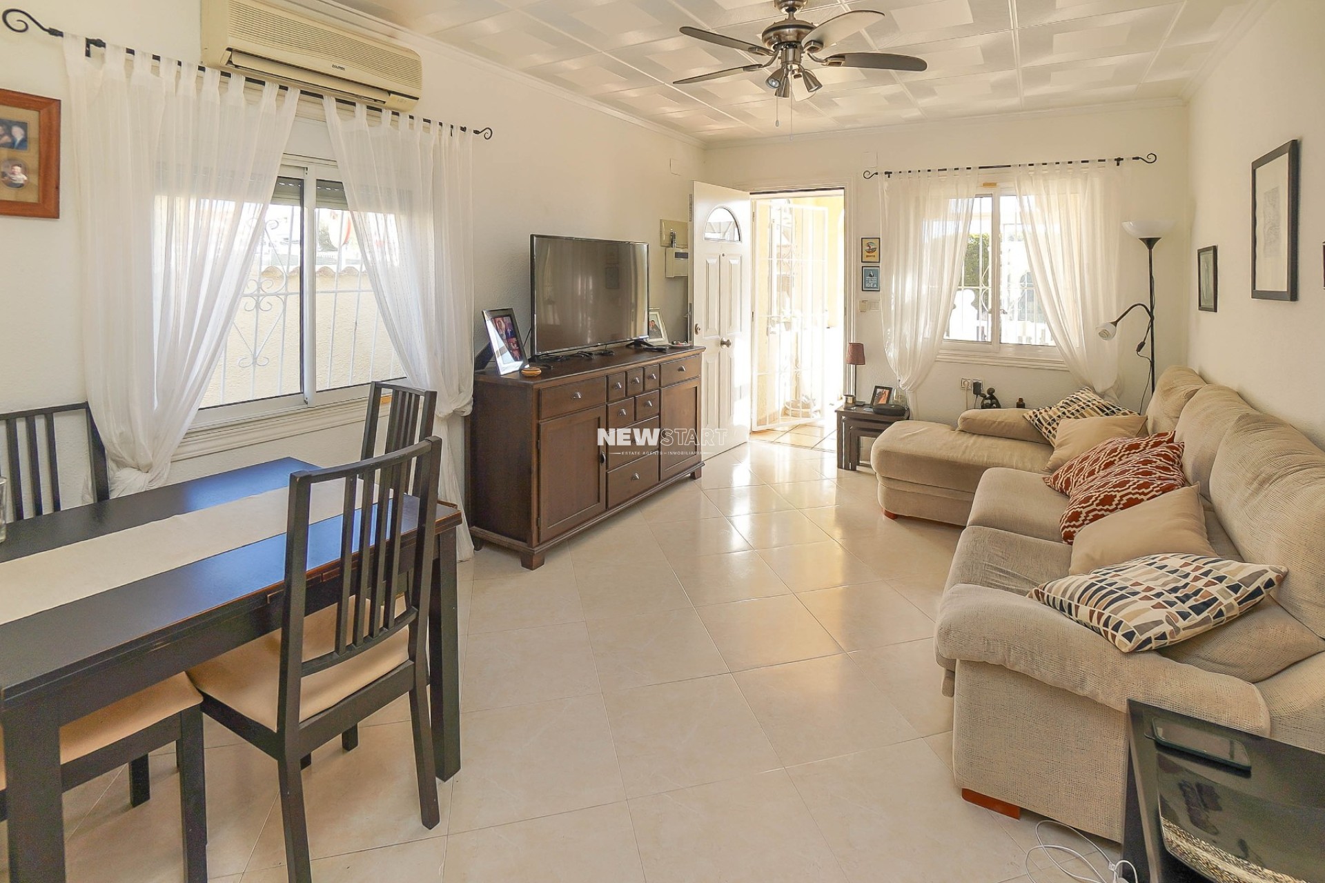 Resale - Detached - La Marina - Urb. La Marina