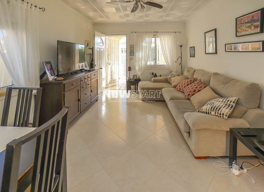 Resale - Detached - La Marina - Urb. La Marina