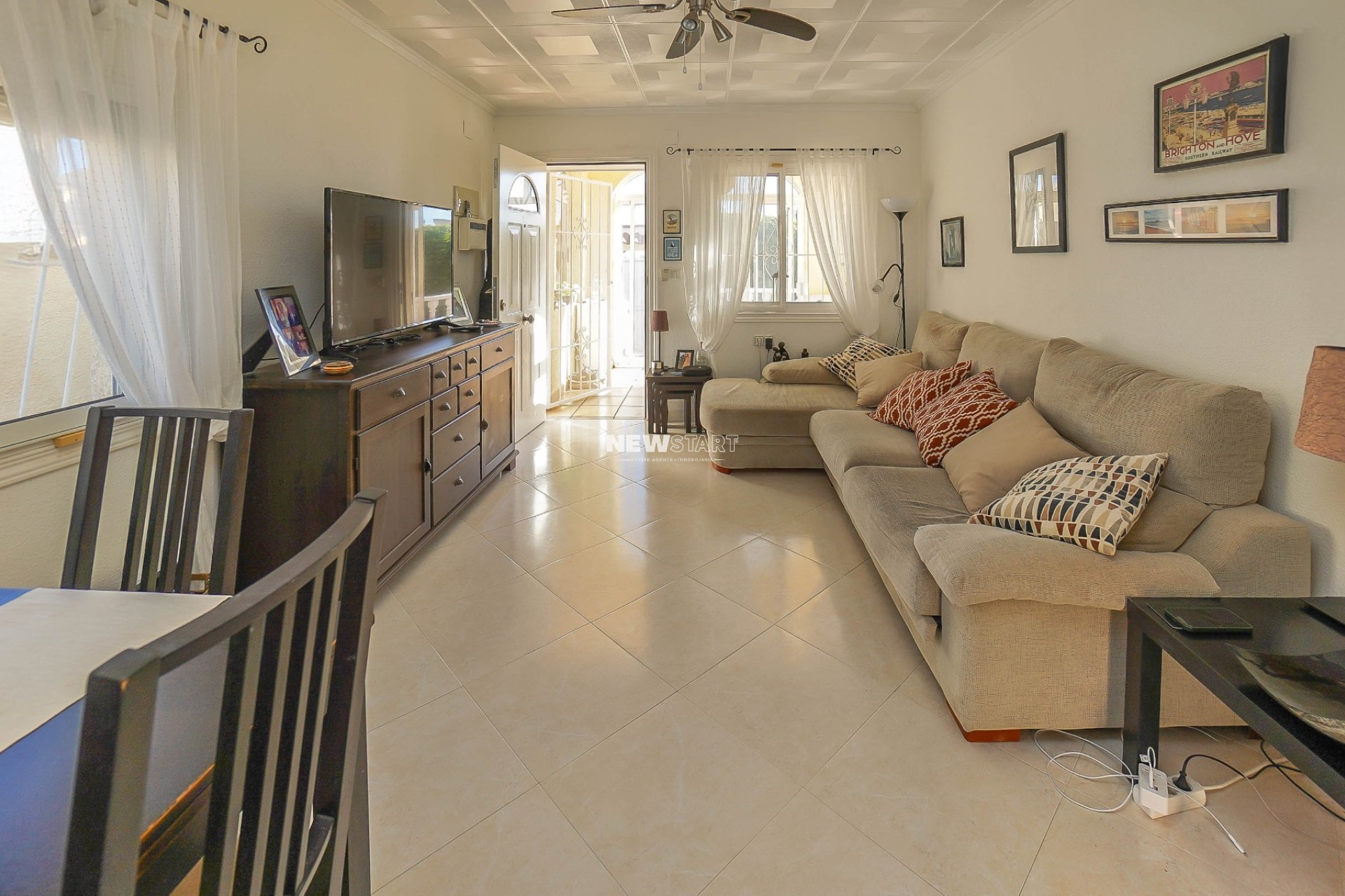 Resale - Detached - La Marina - Urb. La Marina