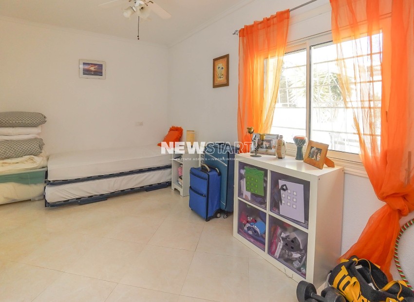 Resale - Detached - La Marina - Urb. La Marina