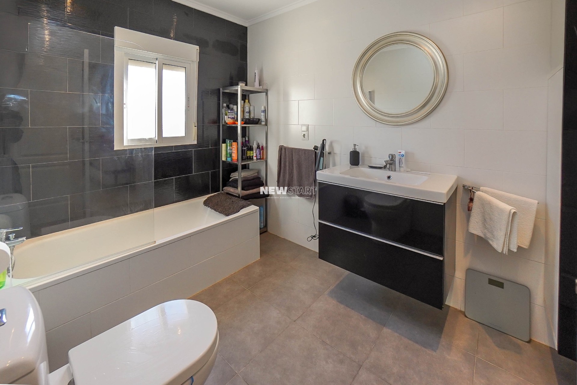 Resale - Detached - La Marina - Urb. La Marina