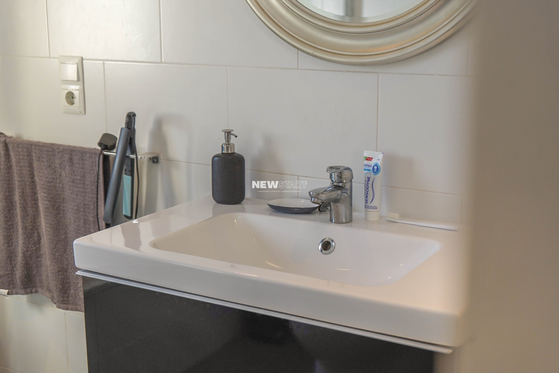 Resale - Detached - La Marina - Urb. La Marina