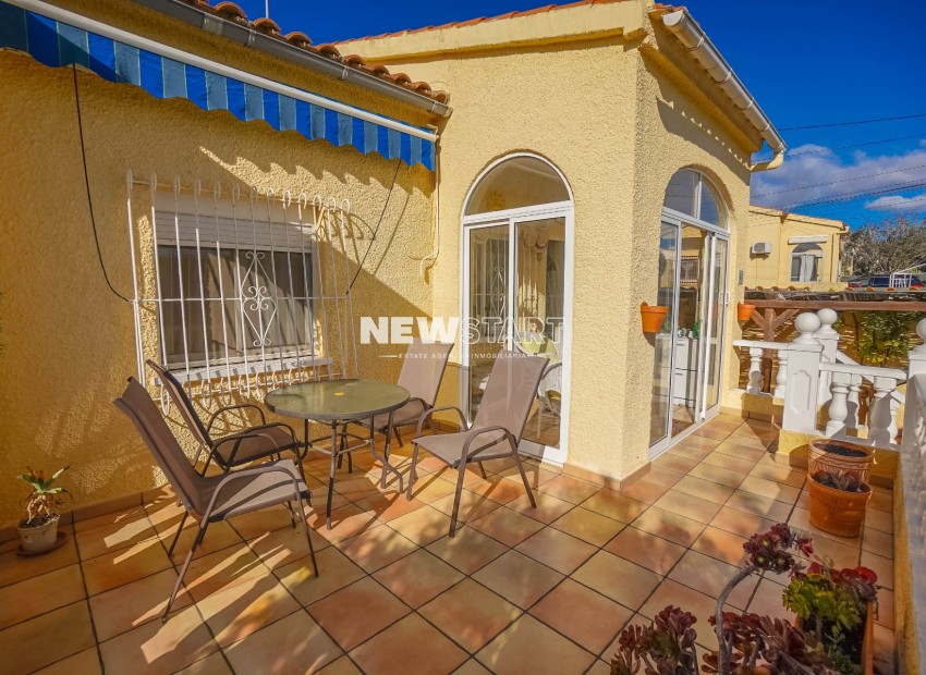 Resale - Detached - La Marina - Urb. La Marina