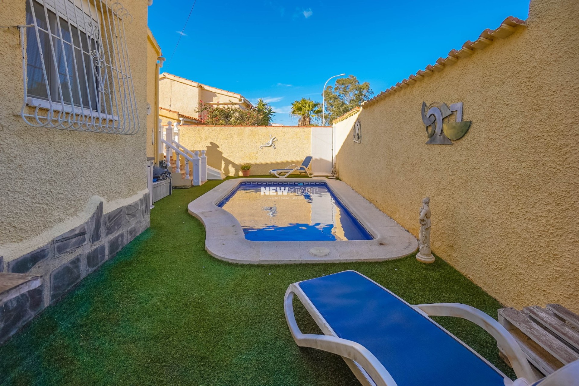 Resale - Detached - La Marina - Urb. La Marina