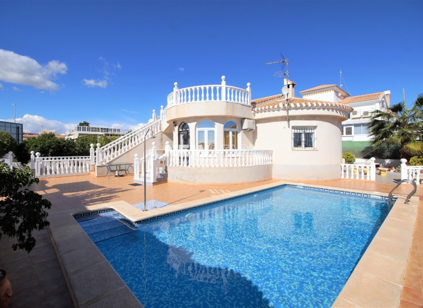 Resale - Detached - La Marina - Urb. La Marina