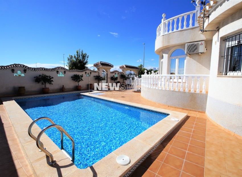 Resale - Detached - La Marina - Urb. La Marina