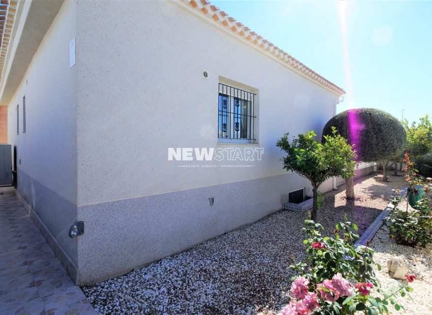 Resale - Detached - La Marina - Urb. La Marina