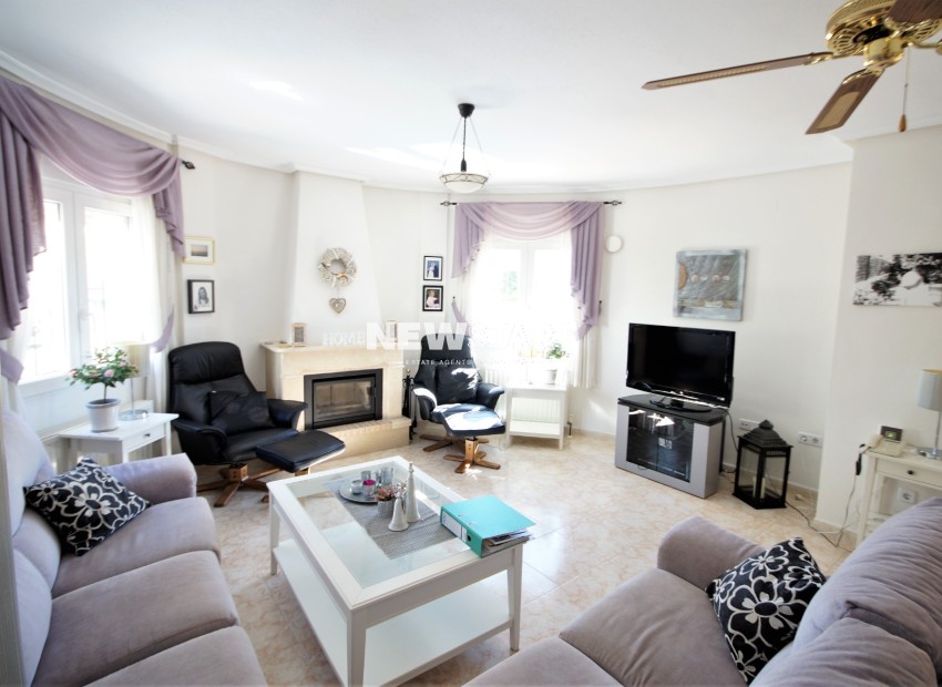 Resale - Detached - La Marina - Urb. La Marina