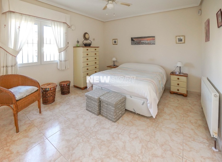 Resale - Detached - La Marina - Urb. La Marina