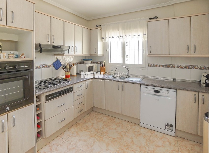 Resale - Detached - La Marina - Urb. La Marina