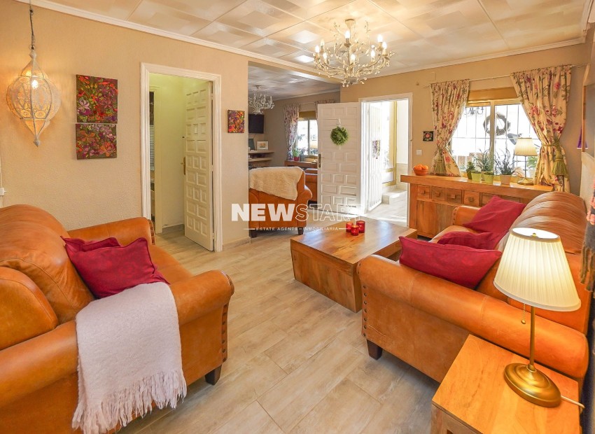 Resale - Detached - La Marina - Urb. La Marina