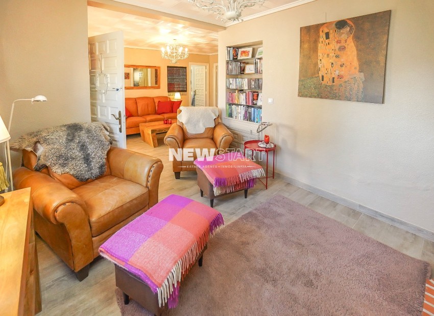 Resale - Detached - La Marina - Urb. La Marina